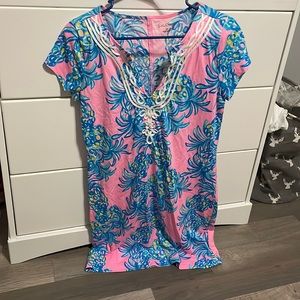 Lilly Pulitzer dress v neck, pineapples size medium